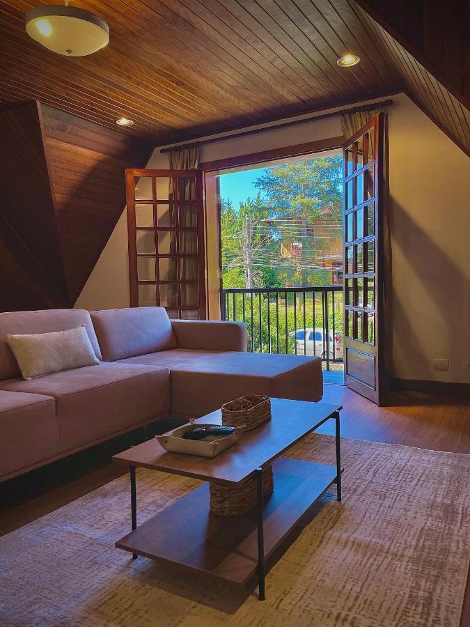Casa Três Rios - * Campos do Jordão